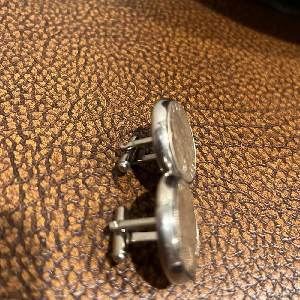 Vintage 1960 Quarters Cufflinks they’re over 60 years old!